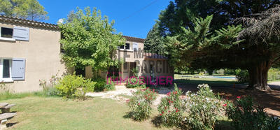 Maison - 178 m² - 5 pièces