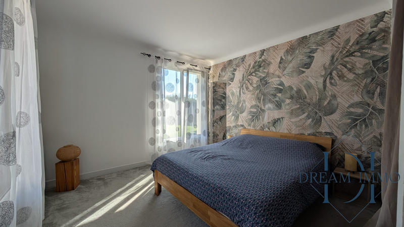 Maison - 235 m² - 7 pièces