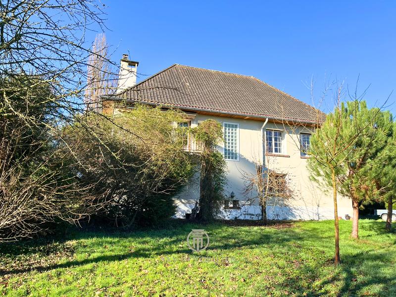 Maison - 162 m² - 6 pièces