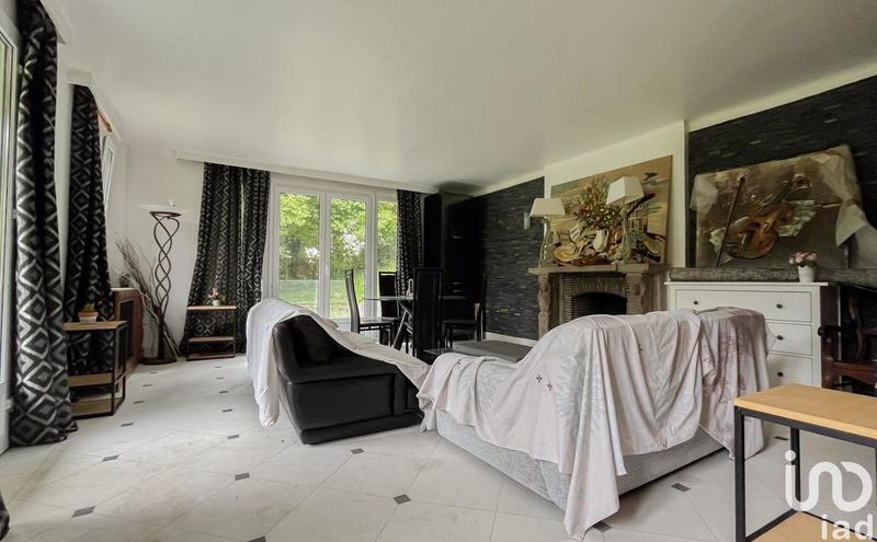 Maison - 213 m² - 8 pièces