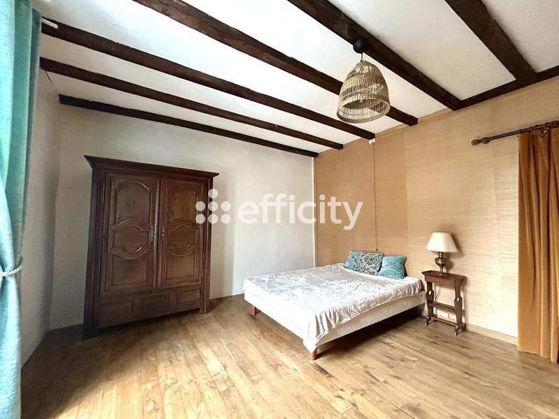 Maison - 143 m² - 7 pièces