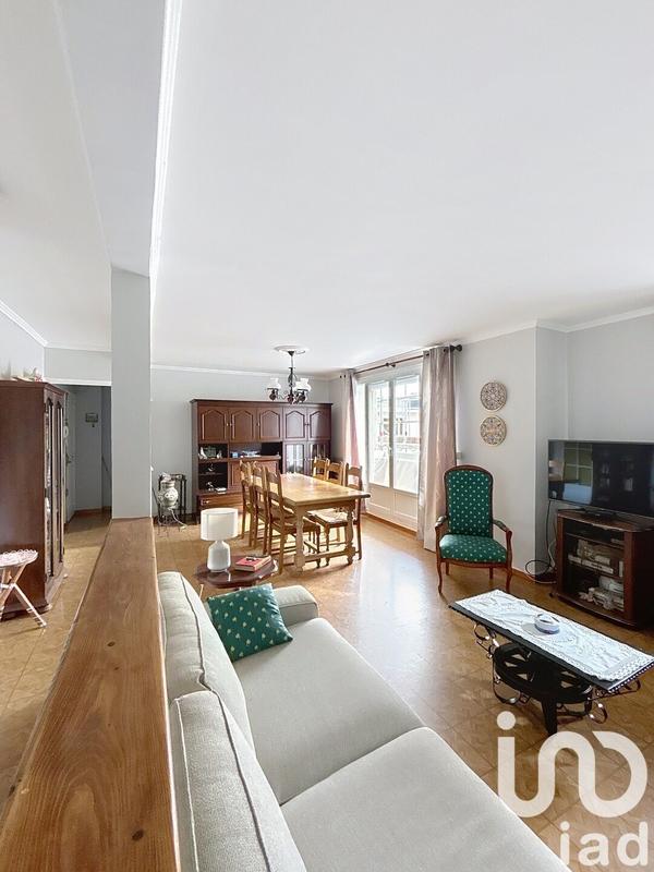 Appartement - 90 m² - 6 pièces