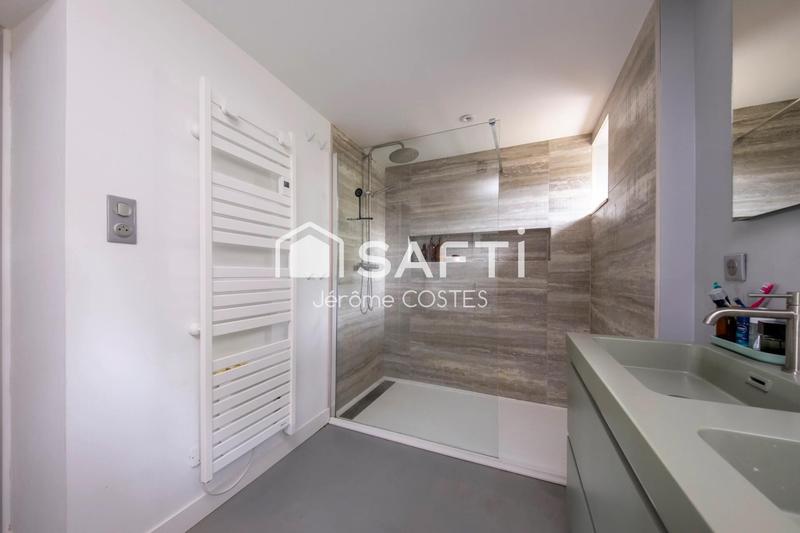 Maison - 205 m² - 6 pièces