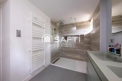 Maison - 205 m² - 6 pièces