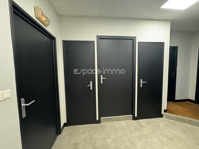 Bureau - 106 m²