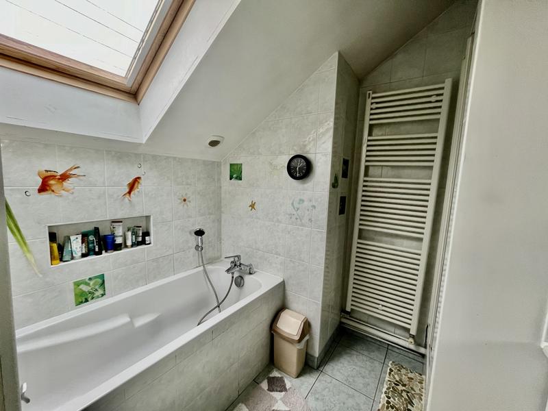 Maison - 105 m² - 4 pièces