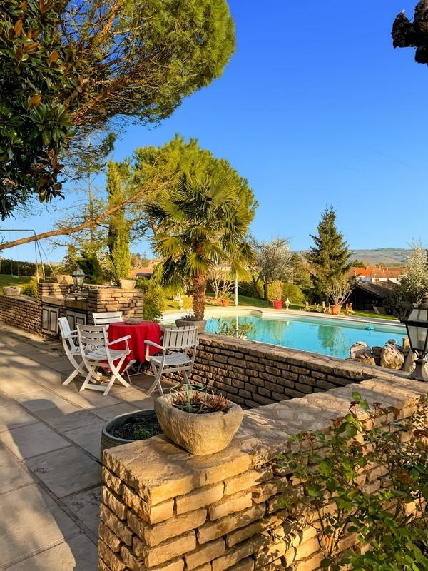 Maison - 158 m² - 6 pièces