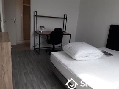 Chambre - 13 m² - 1 pièce