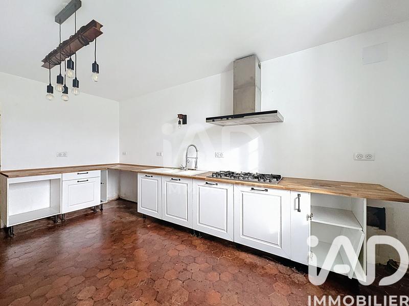 Maison - 258 m² - 7 pièces