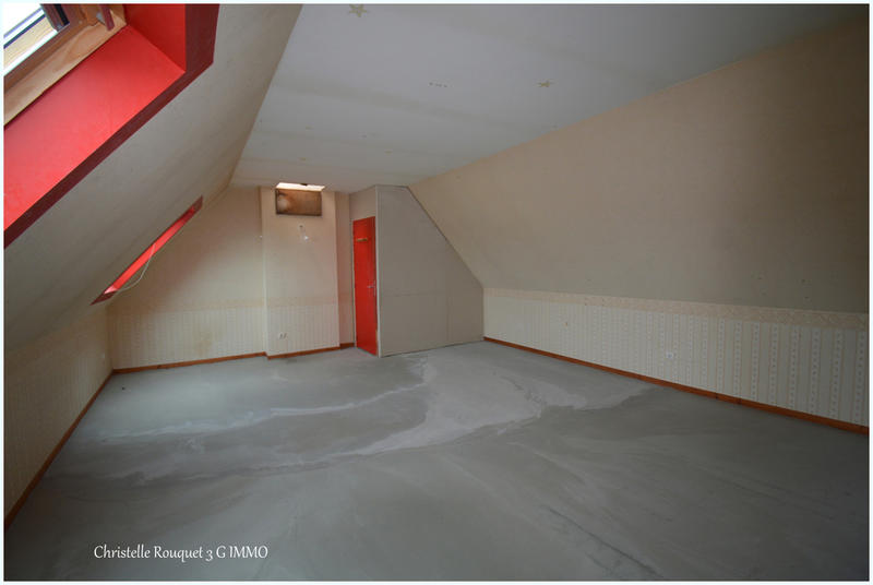 Maison - 230 m² - 7 pièces