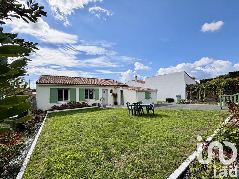 Maison - 96 m² - 4 pièces