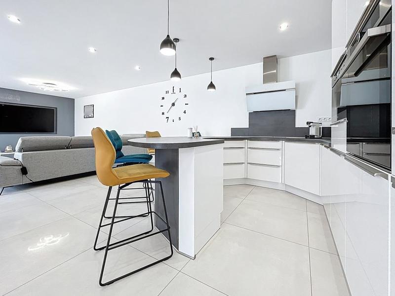 Maison - 125 m² - 4 pièces