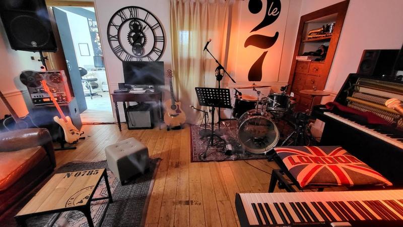 Maison - 315 m² - 11 pièces