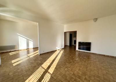 Appartement - 140 m² - 6 pièces