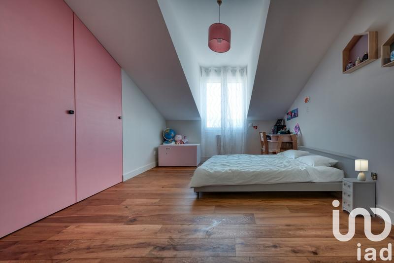 Maison de maîtres - 330 m² - 9 pièces