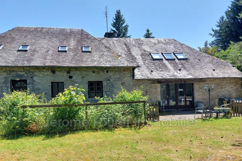 Propriété - 298 m² - 12 pièces