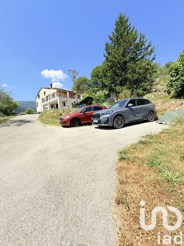 Maison - 97 m² - 5 pièces