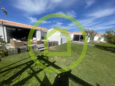 Maison - 160 m² - 6 pièces