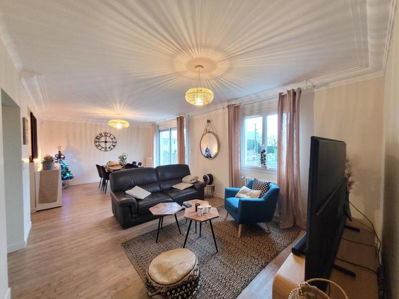 Maison - 87 m² - 5 pièces