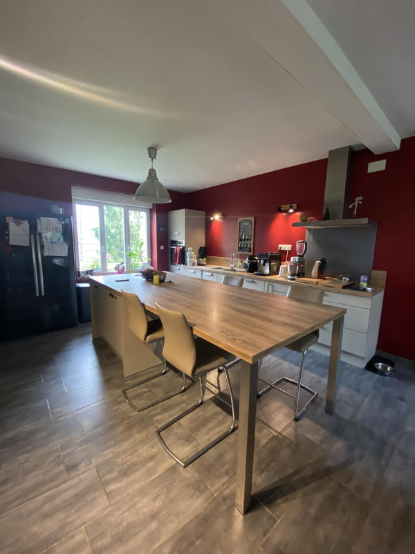 Maison - 200 m² - 7 pièces