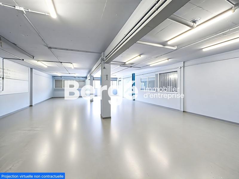 Entrepôt - 270 m²