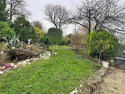 Propriété - 136 m² - 6 pièces