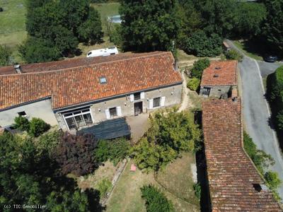 Maison ancienne - 263 m² - 8 pièces