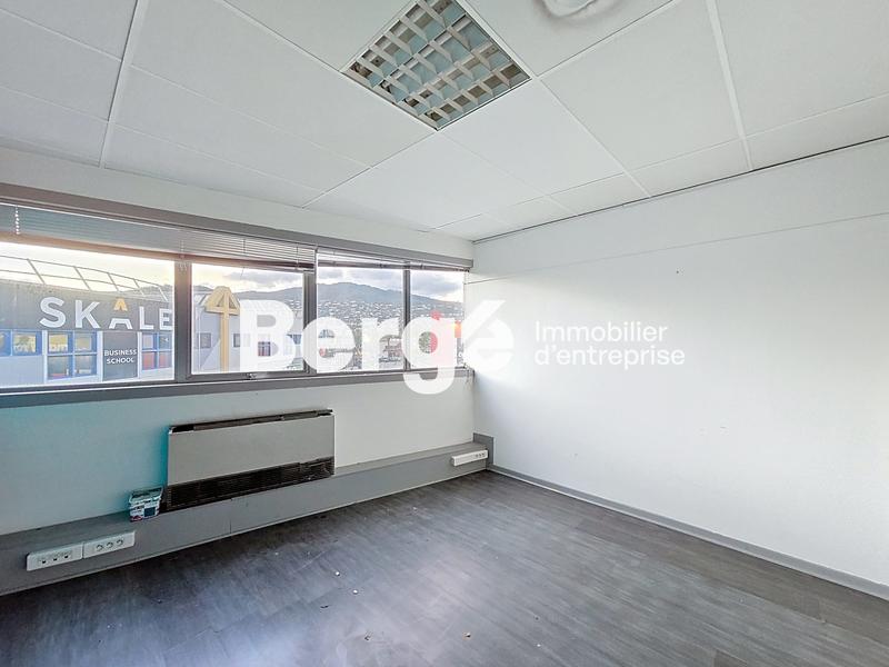 Bureau - 133 m²