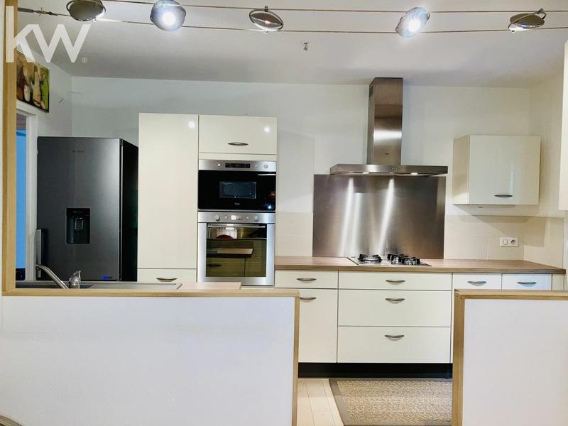 Appartement - 90 m² - 3 pièces