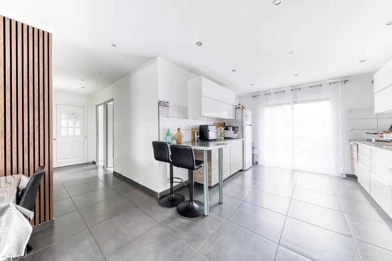 Maison - 138 m² - 7 pièces