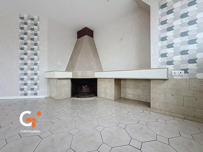 Appartement - 136 m² - 6 pièces