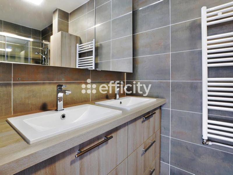 Appartement - 110 m² - 4 pièces