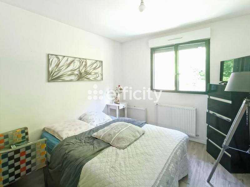 Maison - 232 m² - 12 pièces