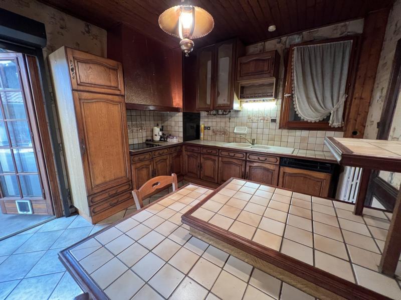 Maison - 169 m² - 10 pièces