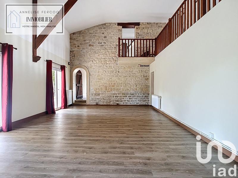 Maison - 250 m² - 8 pièces