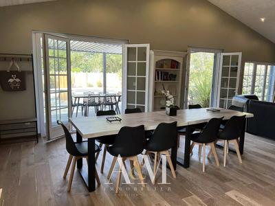 Maison - 160 m² - 6 pièces