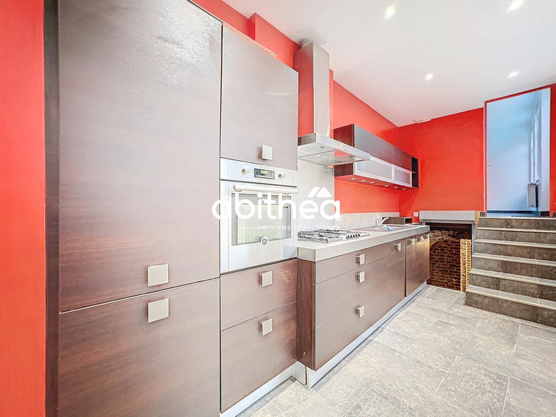 Maison - 194 m² - 8 pièces