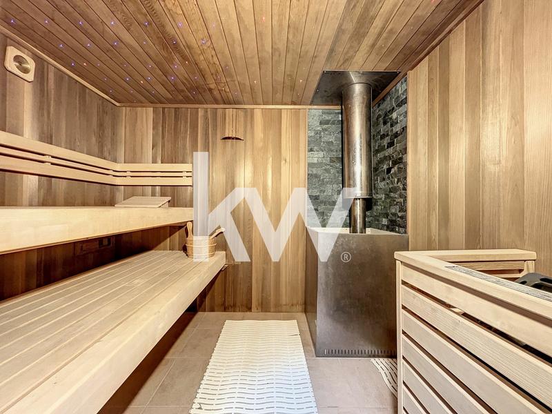 Villa - 548 m² - 22 pièces