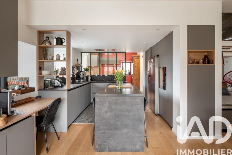 Maison - 212 m² - 5 pièces