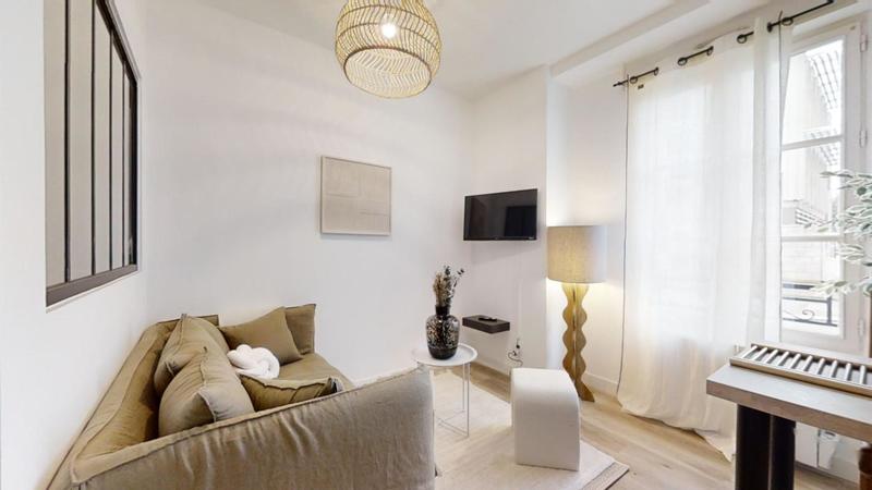 Studio - 21 m² - 2 pièces