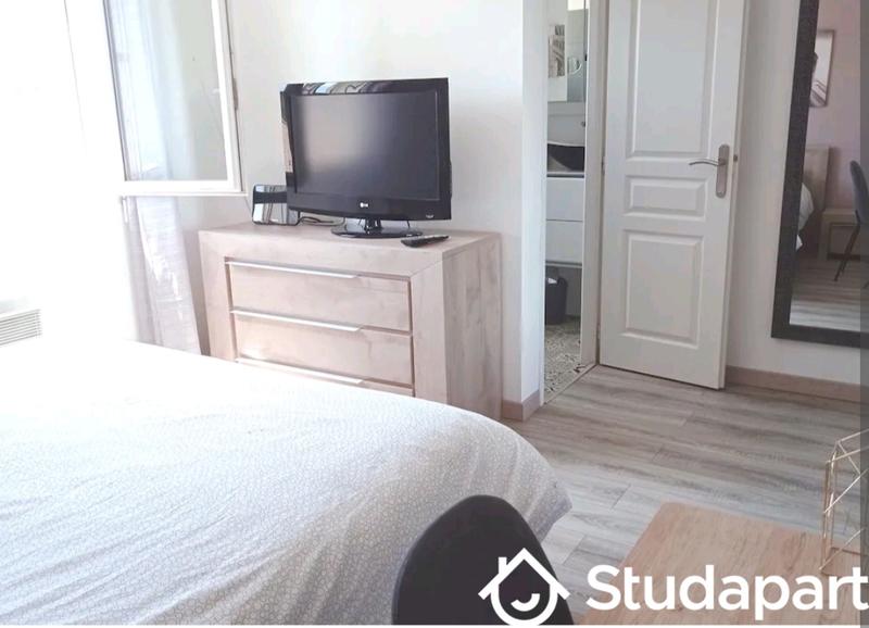 Chambre - 16 m² - 1 pièce