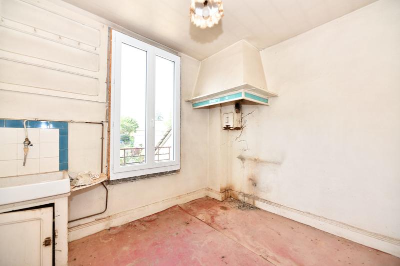 Maison - 220 m² - 10 pièces