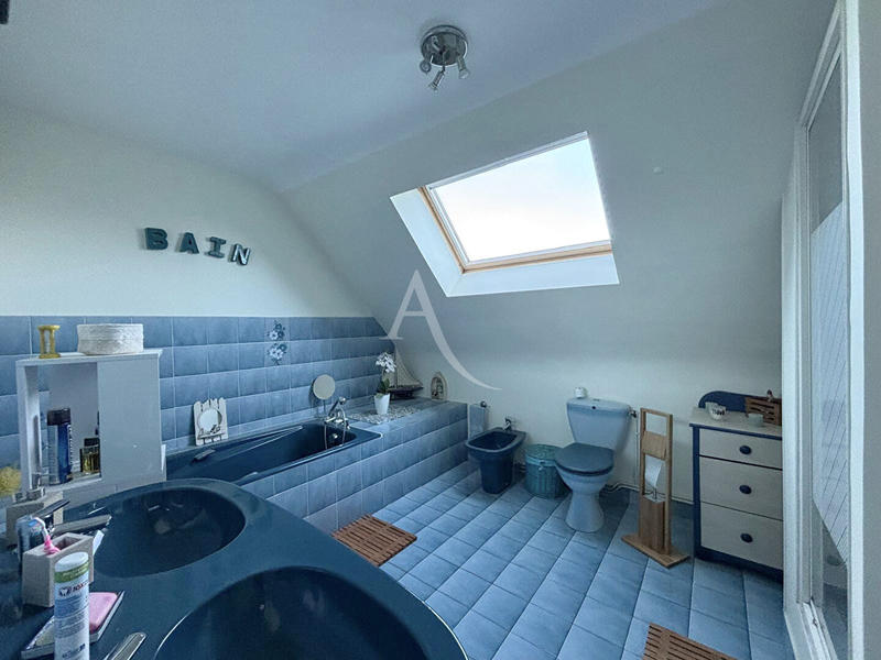 Maison - 122 m² - 7 pièces