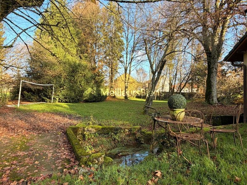 Maison - 375 m² - 12 pièces