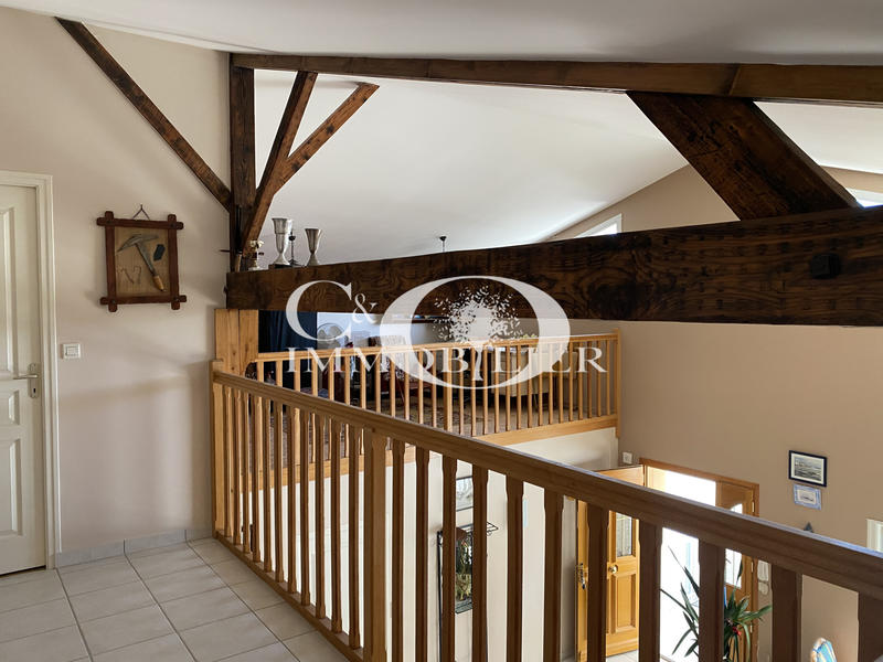 Maison - 183 m² - 6 pièces