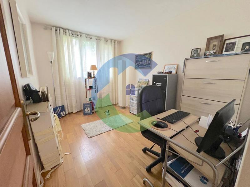 Appartement - 95 m² - 5 pièces