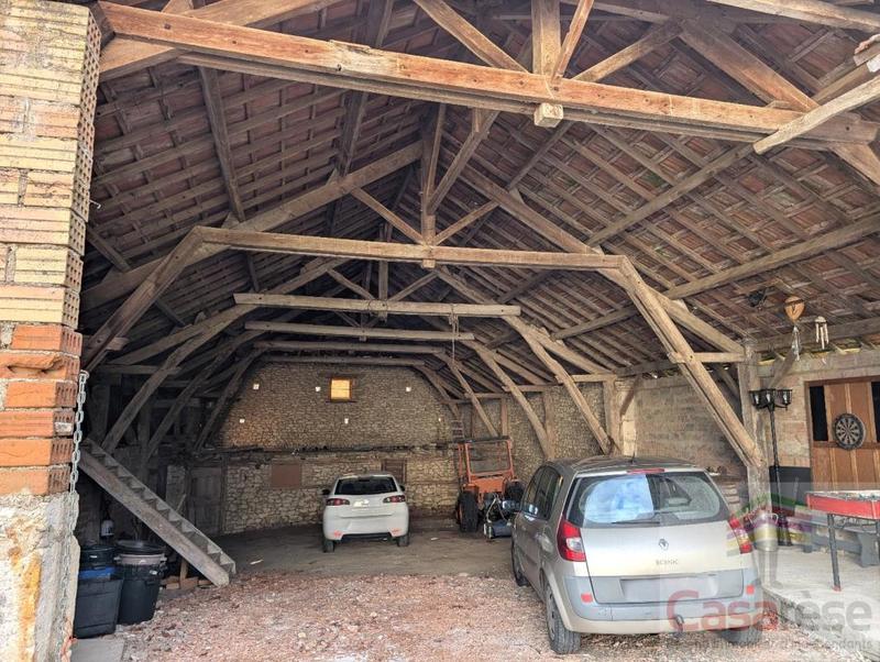 Demeure - 220 m² - 7 pièces