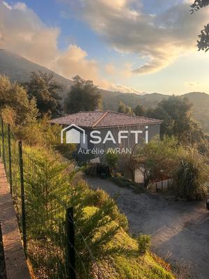 Maison - 139 m² - 6 pièces