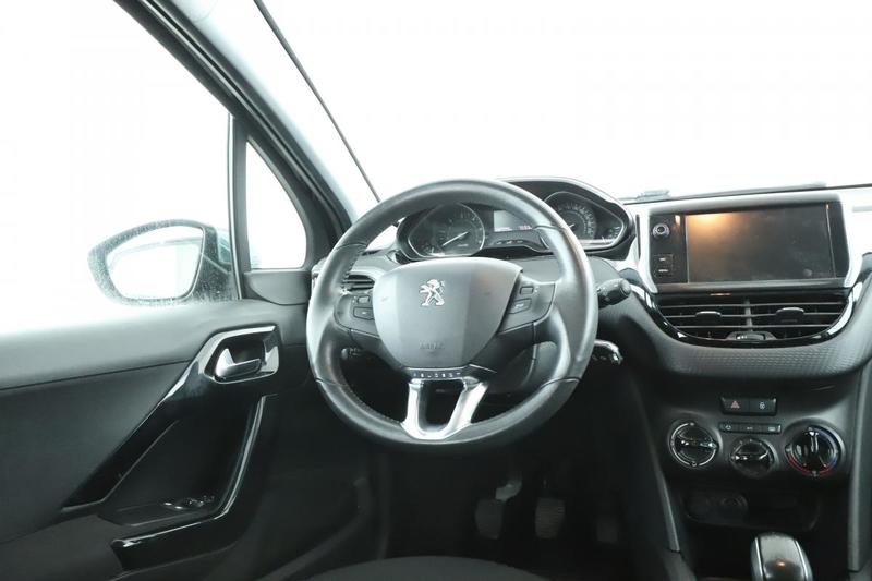Peugeot 208 1.6 Blue-HDi Style 5p 75 ch