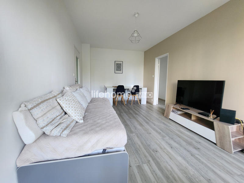 Appartement - 96 m² - 5 pièces